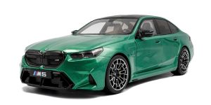 BMW M5 2025